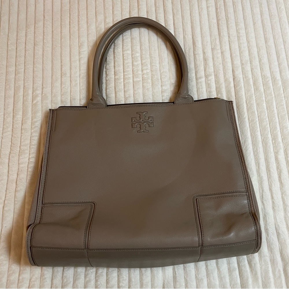 Tory Burch | Taupe | Leather Ella Tote - Picture 3 of 17